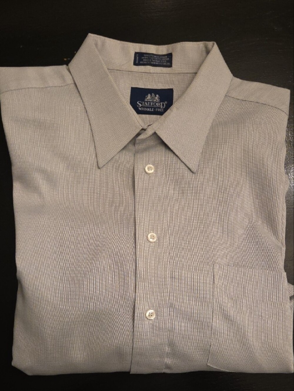 Stafford Men's Long-Sleeve Dress Shirt in Light Grey